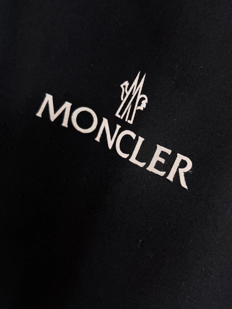 Effortless Moncler Outwear 141913