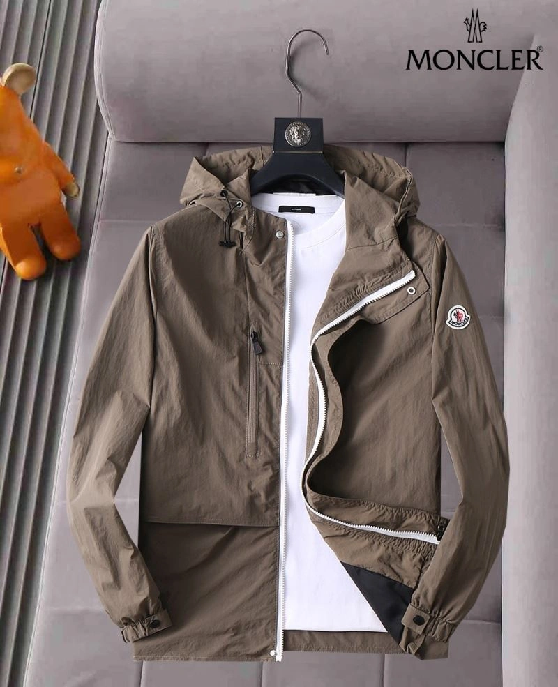 Classic Moncler Outwear 141915
