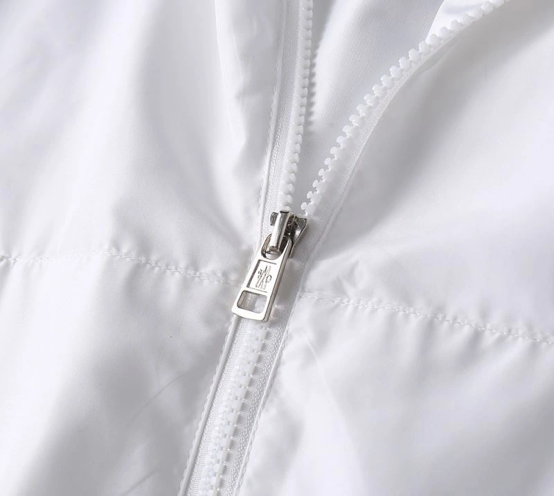 Moncler Outwear Fashionable 141905
