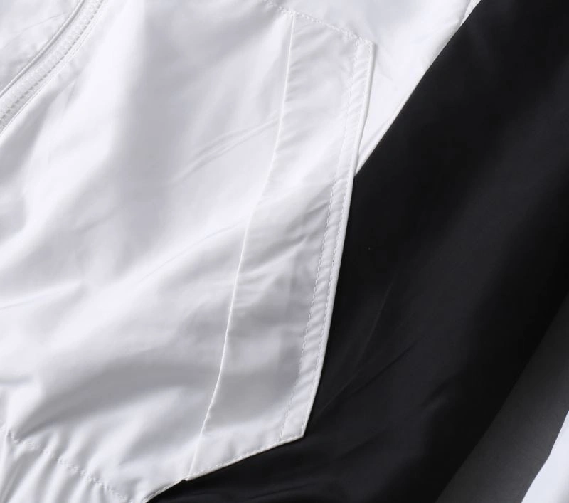 Moncler Outwear Fashionable 141905