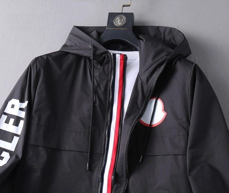 Reliable Moncler Outwear 141901