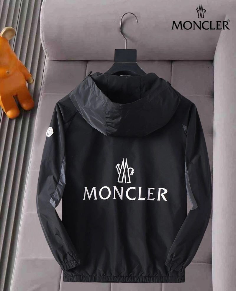 Moncler Outwear Sustainable 141896