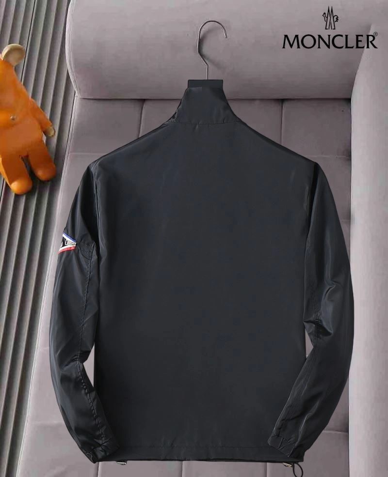 Trendy Moncler Outwear 141932