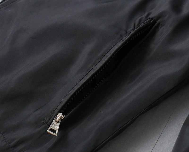 Trendy Moncler Outwear 141932