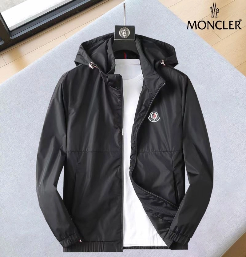 Youthful Moncler Outwear 141883
