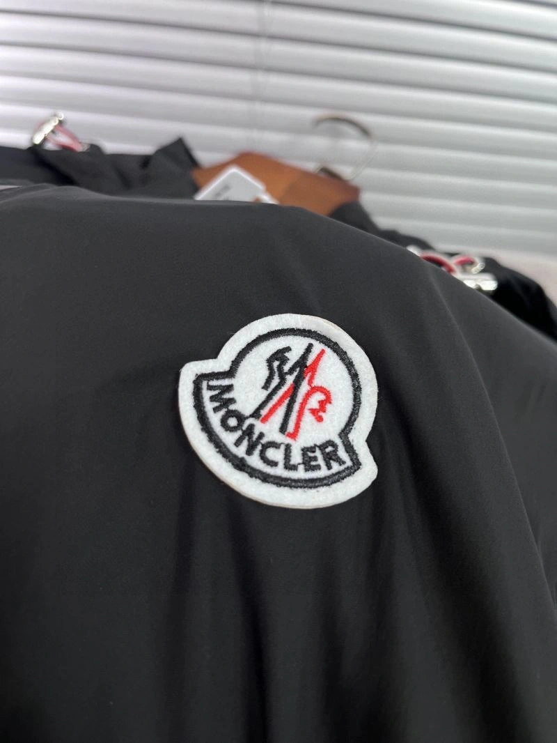 Youthful Moncler Outwear 141883