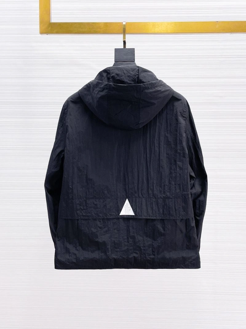 MoistureWicking Moncler Outwear 141887
