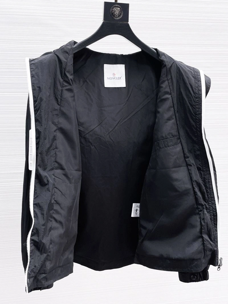 MoistureWicking Moncler Outwear 141887