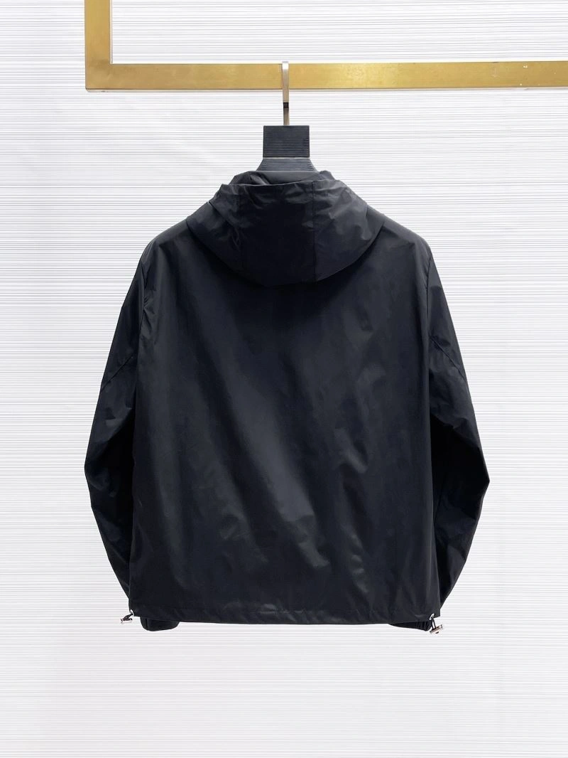 Upgraded Moncler Outwear 141874