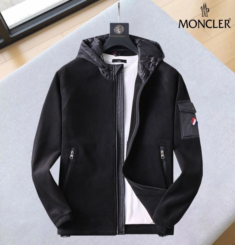 Moncler Outwear EasyMatch 141875