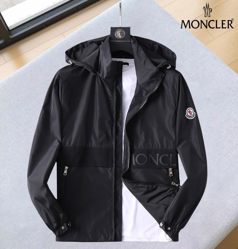 Moncler Outwear FlexibleFit 141873