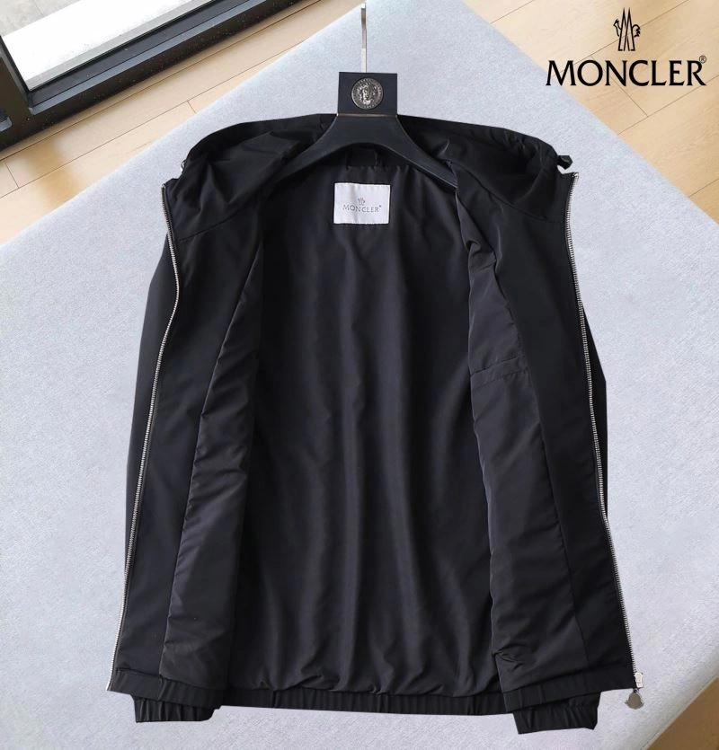 Moncler Outwear Breathable 141892