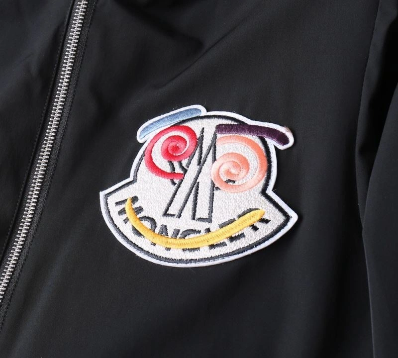 Moncler Outwear Breathable 141892