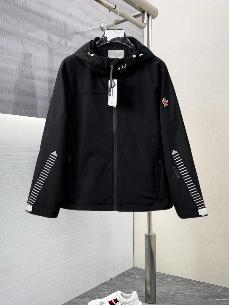 Tailored Moncler Outwear 141893