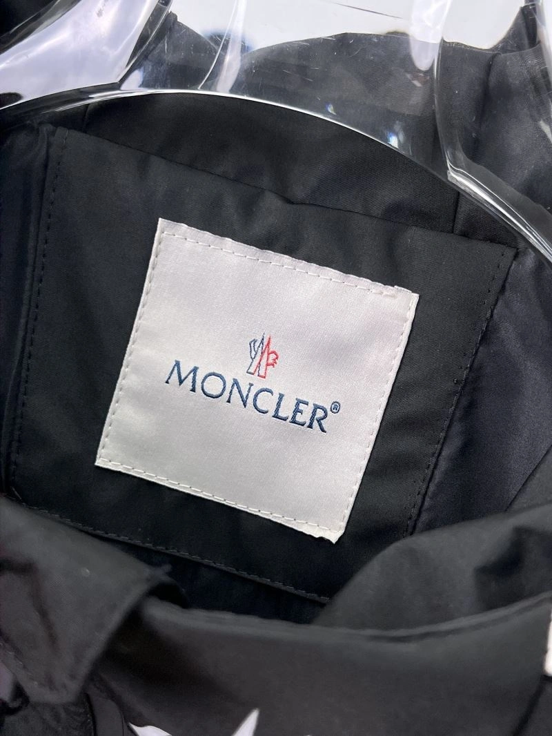 Tailored Moncler Outwear 141893