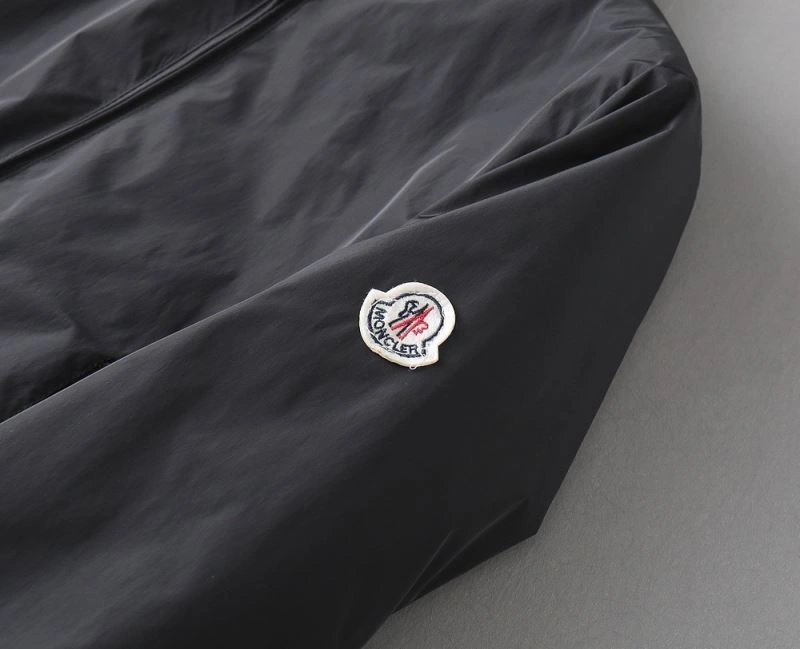 Moncler Outwear Cozy 141884