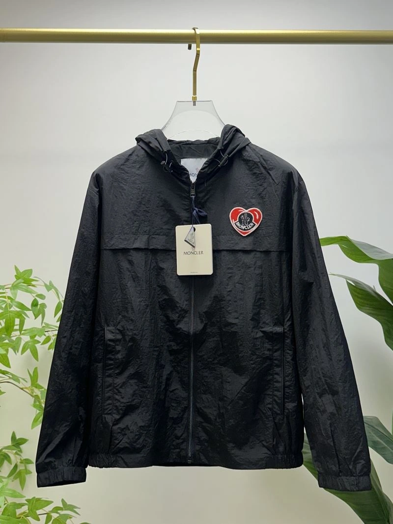 Premium Moncler Outwear 141869