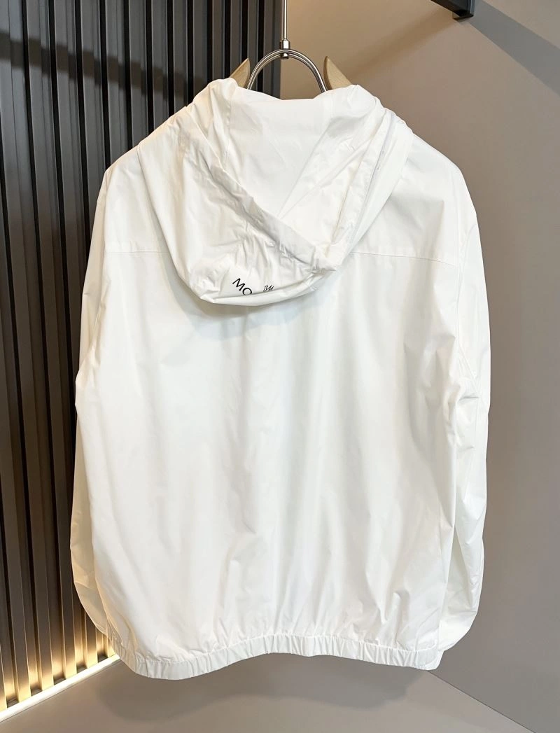 Moncler Outwear Classic 141859