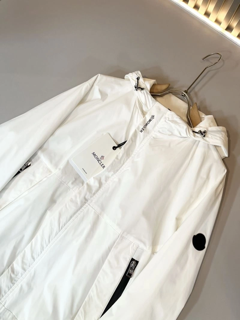 Moncler Outwear Classic 141859