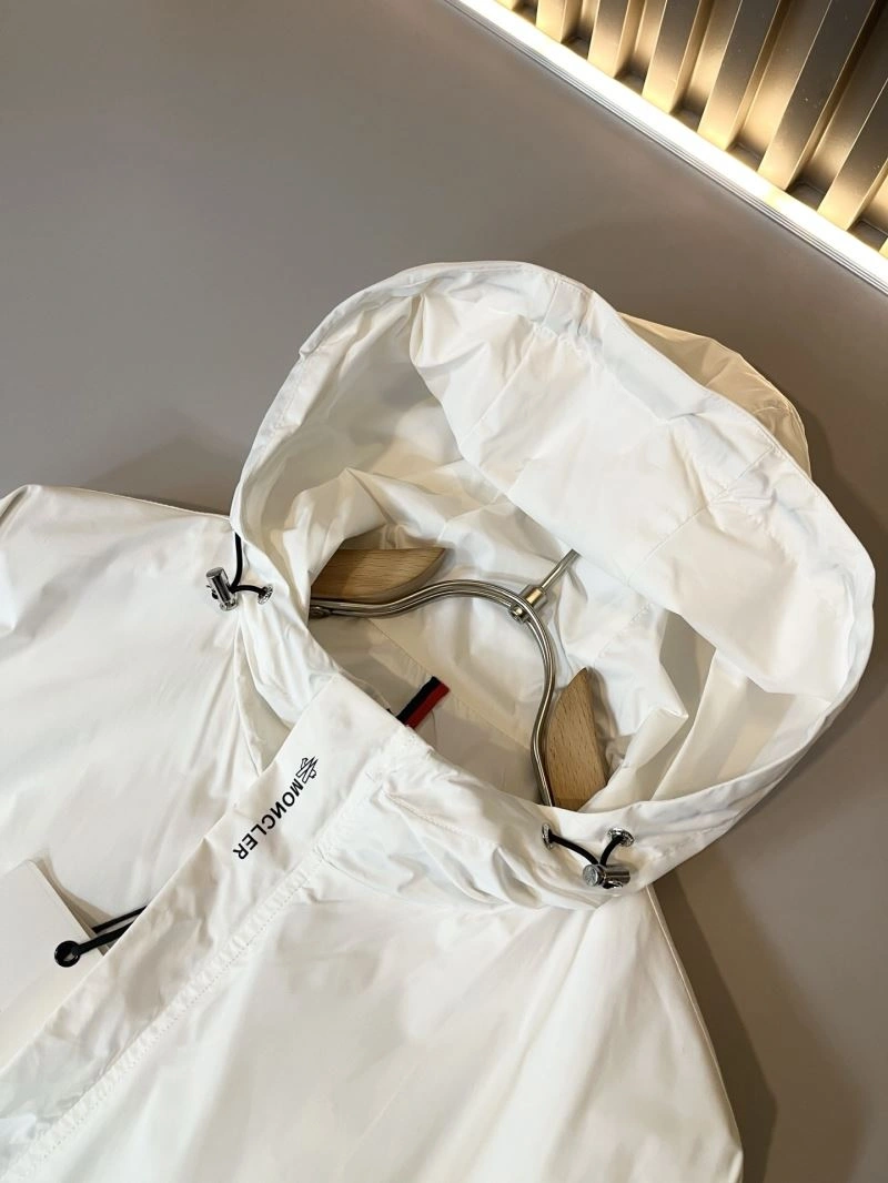 Moncler Outwear Classic 141859