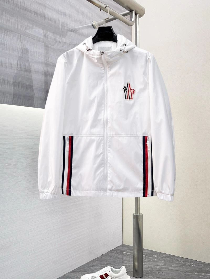 Elegant Moncler Outwear 141864