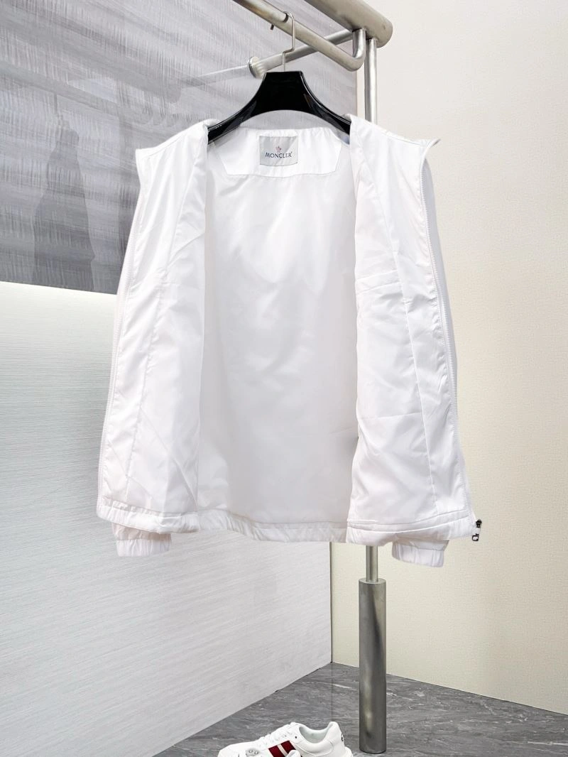 Elegant Moncler Outwear 141864
