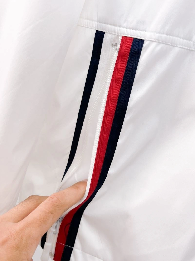 Elegant Moncler Outwear 141864