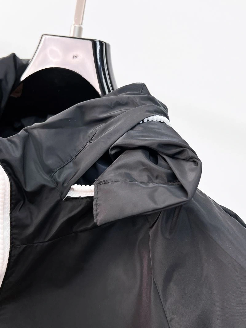 QuickDry Moncler Outwear 141863
