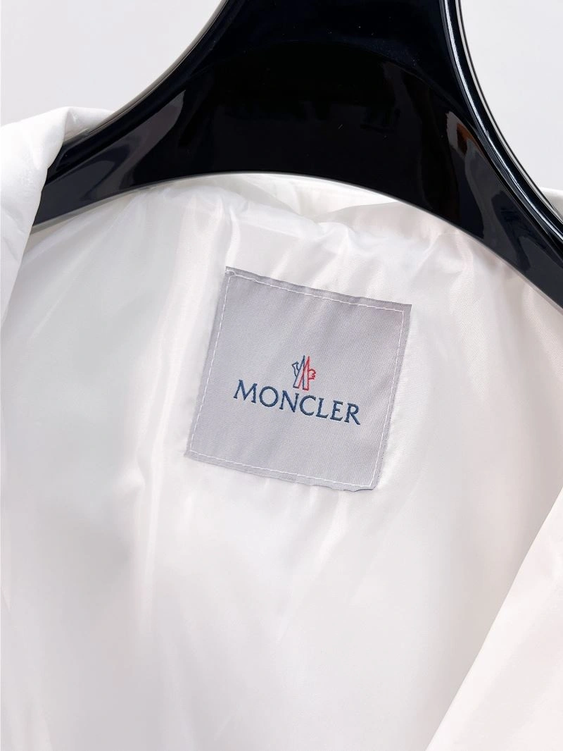 Casual Moncler Outwear 141858