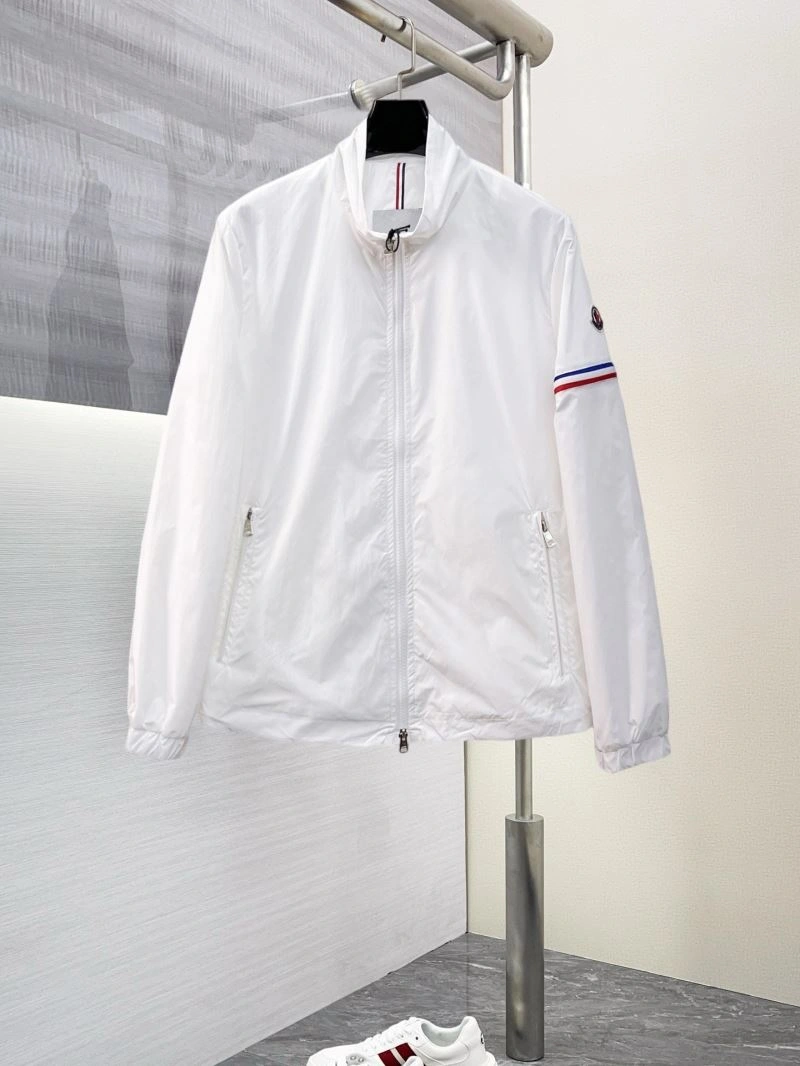 Moncler Outwear Upgraded 141855