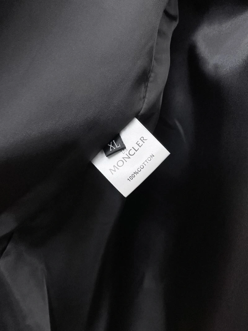 Functional Moncler Outwear 141856