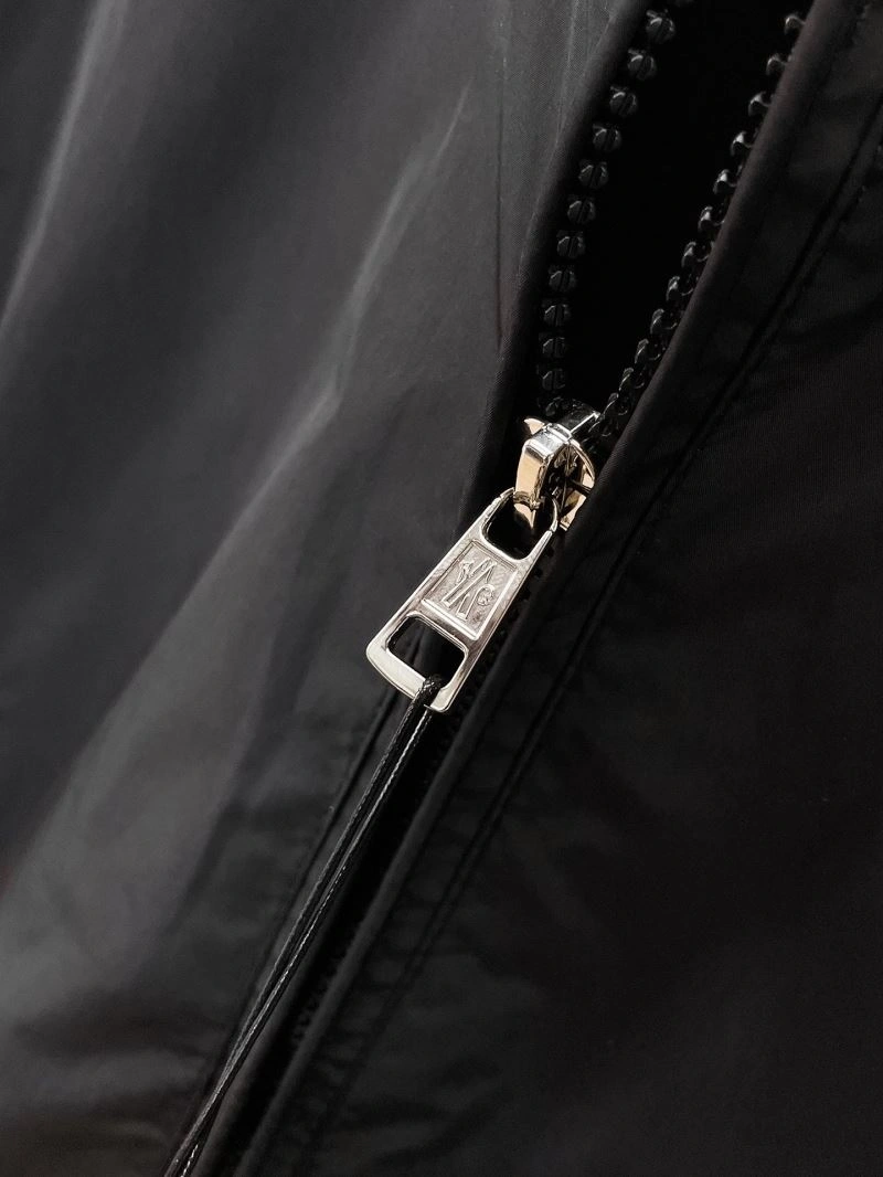 Functional Moncler Outwear 141856