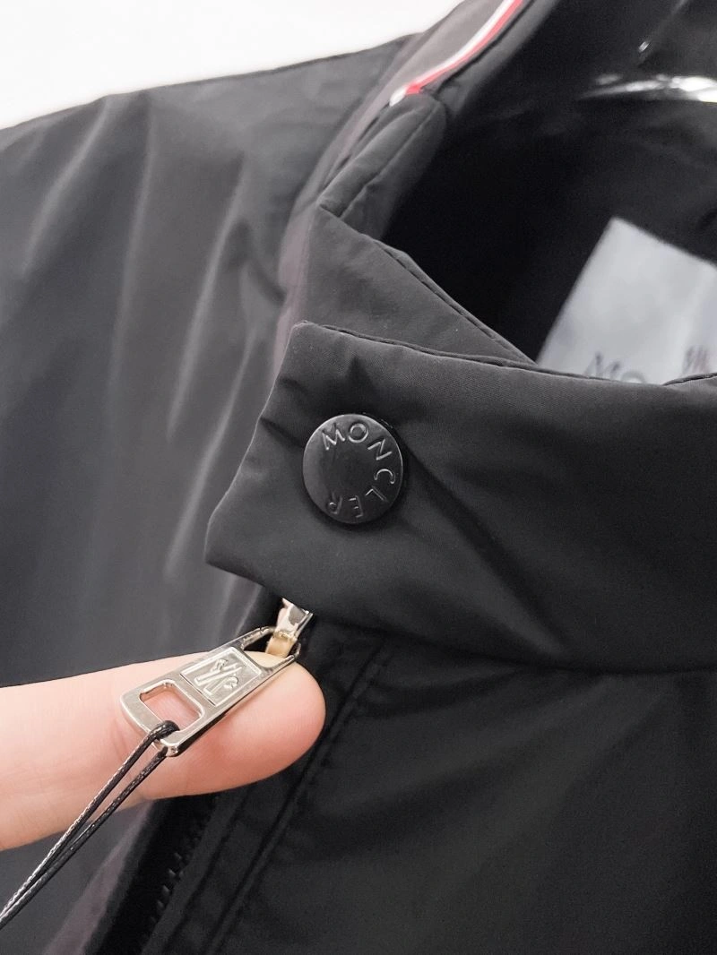 Functional Moncler Outwear 141856