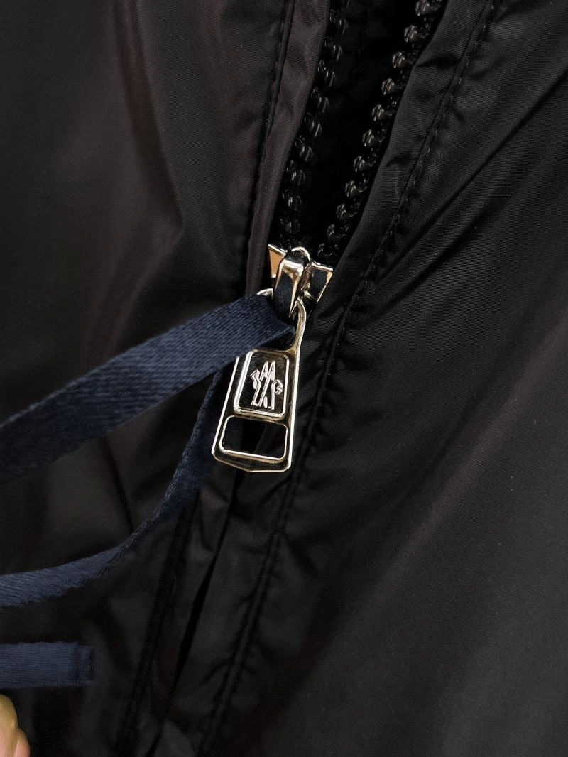 Chic Moncler Outwear 141849