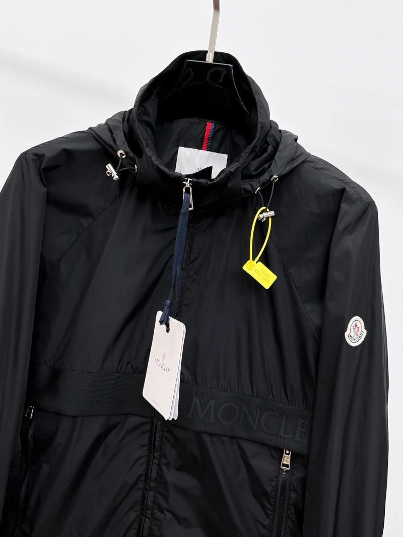 Chic Moncler Outwear 141849