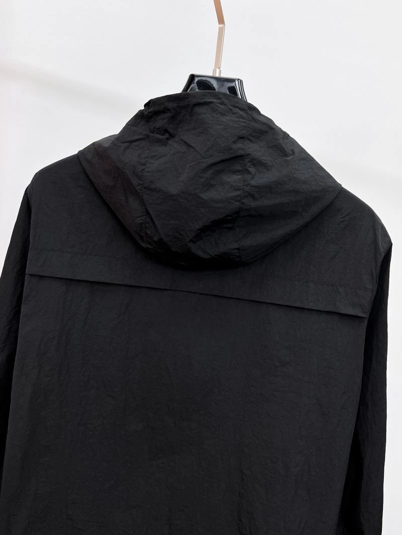 Moncler Outwear EyeCatching 141837