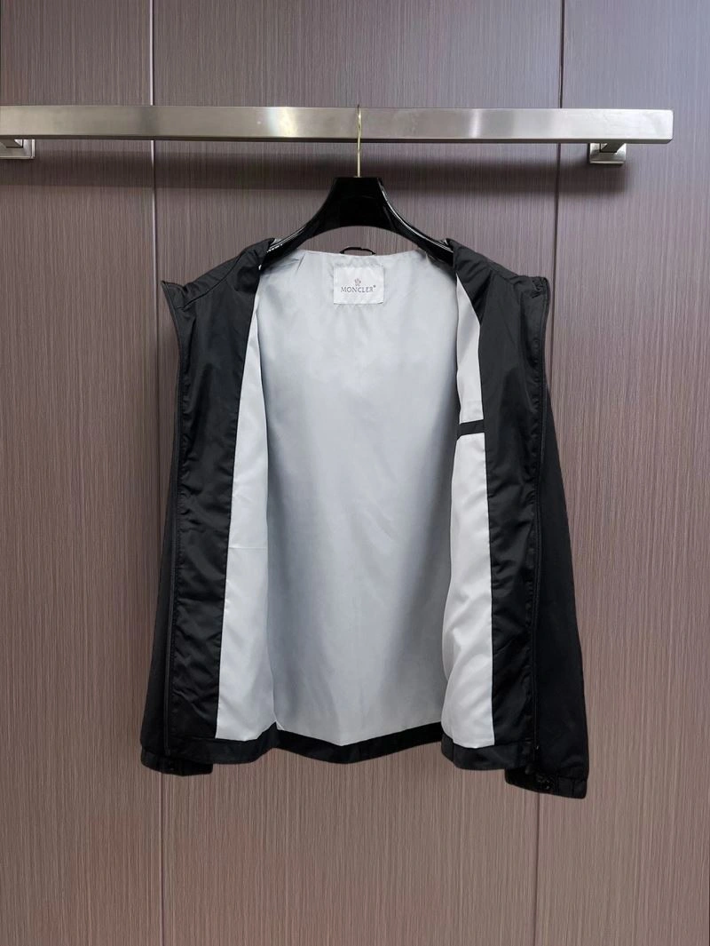 Tailored Moncler Outwear 141829