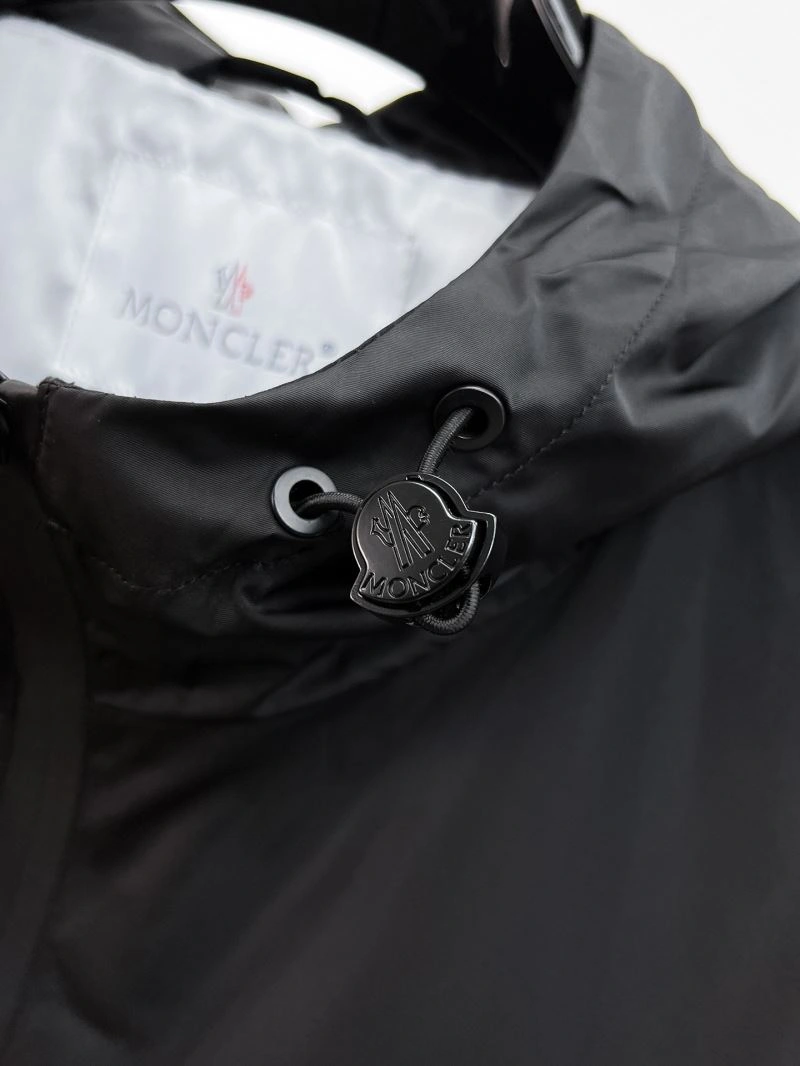 Tailored Moncler Outwear 141829