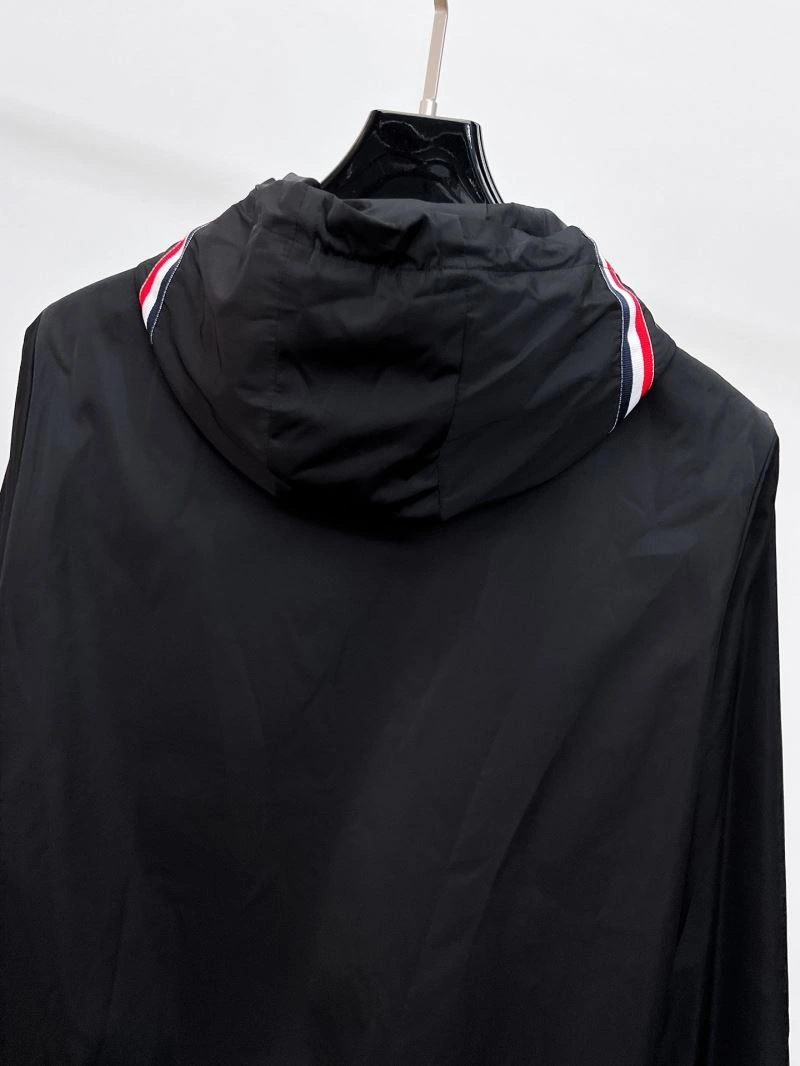 Moncler Outwear WellDesigned 141831