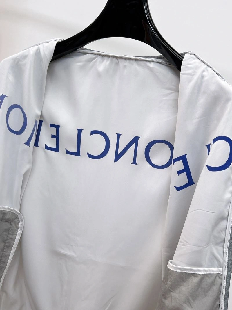 Moncler Outwear Trendsetting 141824
