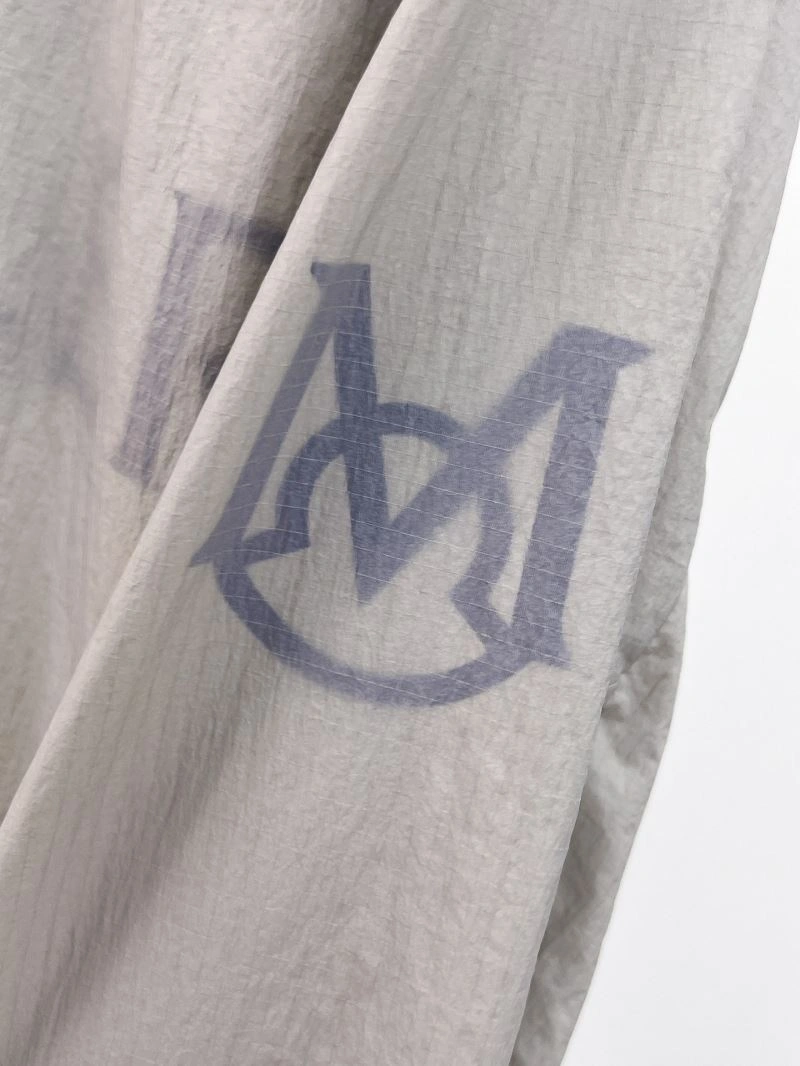 Moncler Outwear Trendsetting 141824