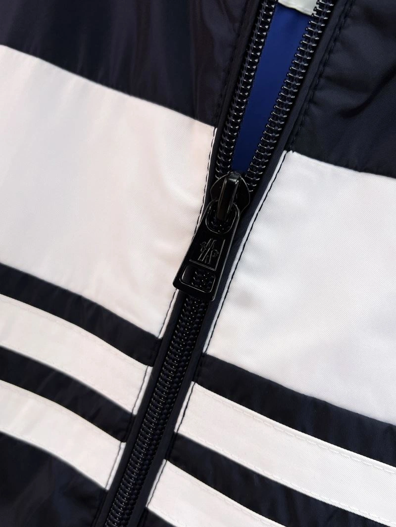 EasyCare Moncler Outwear 141840