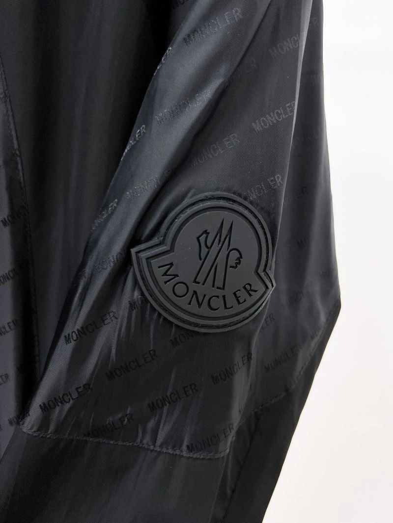 Moncler Outwear SoftTouch 141827