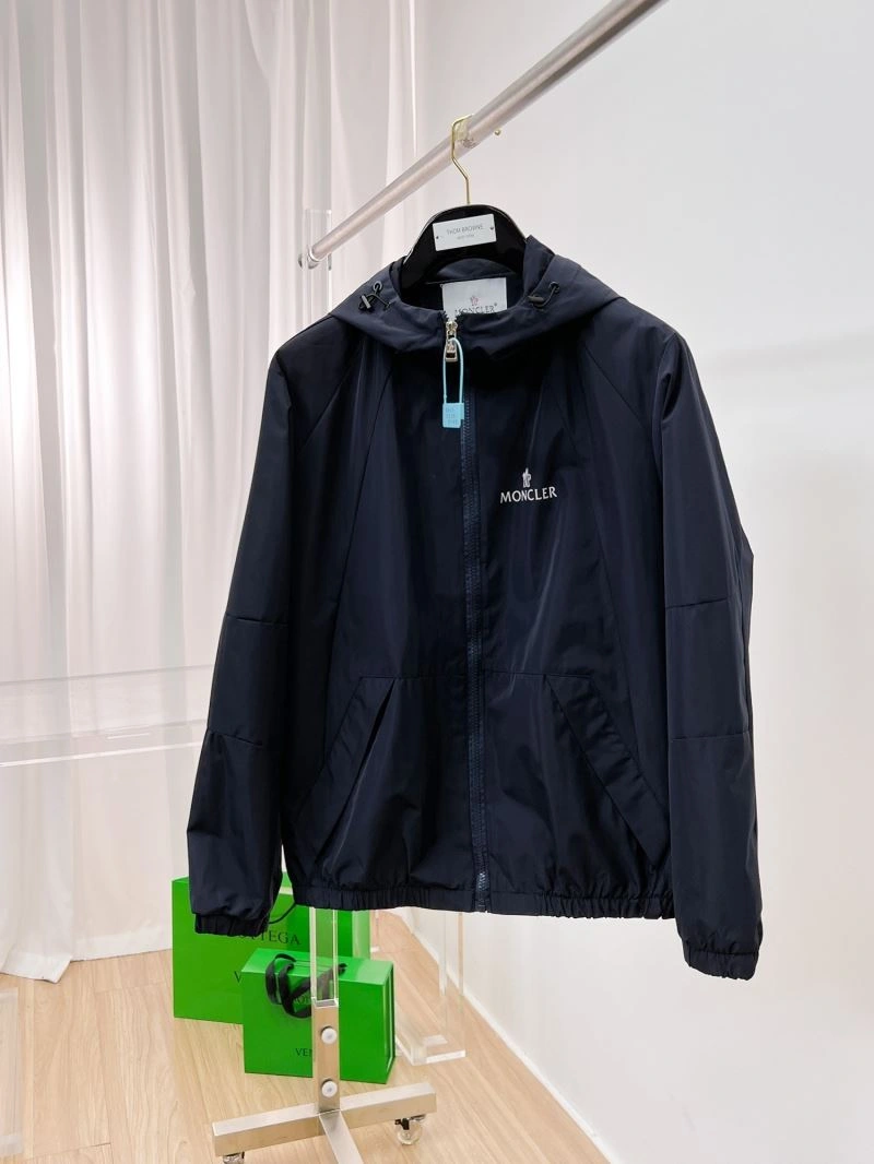 Moncler Outwear Soft 141835
