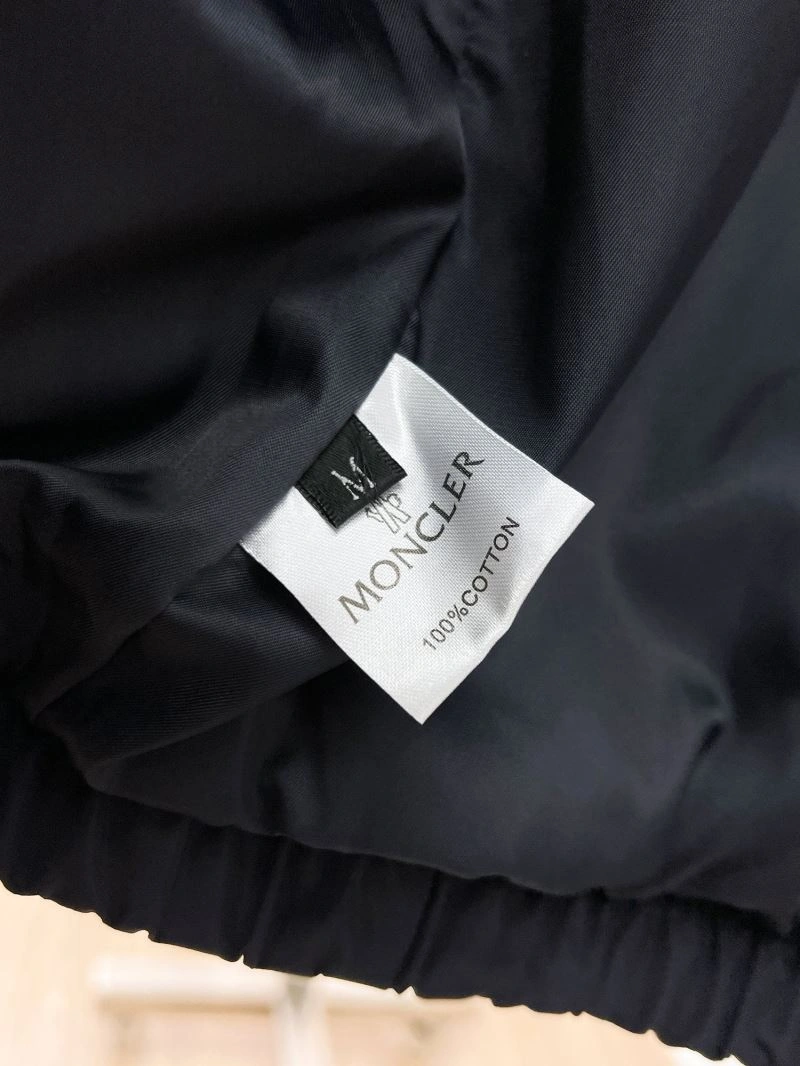 Moncler Outwear Soft 141835