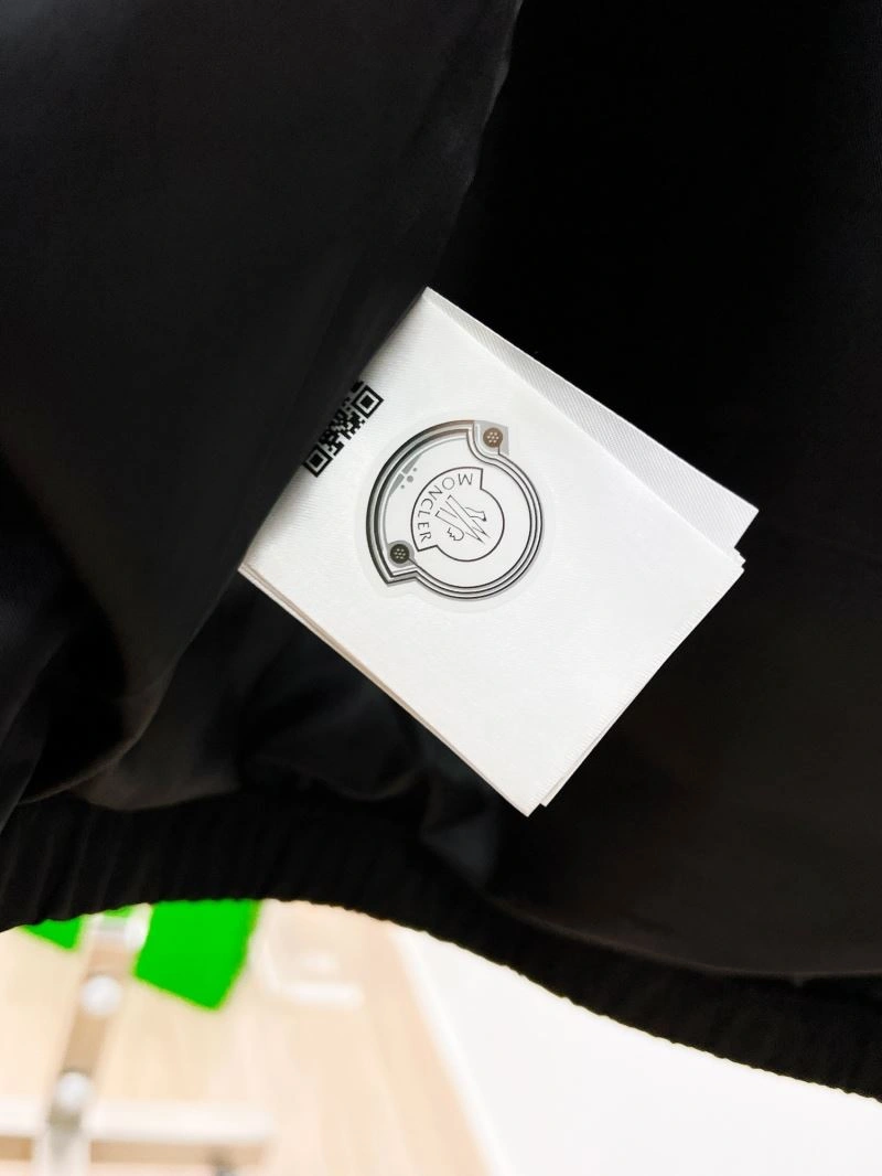 Moncler Outwear Timeless 141843