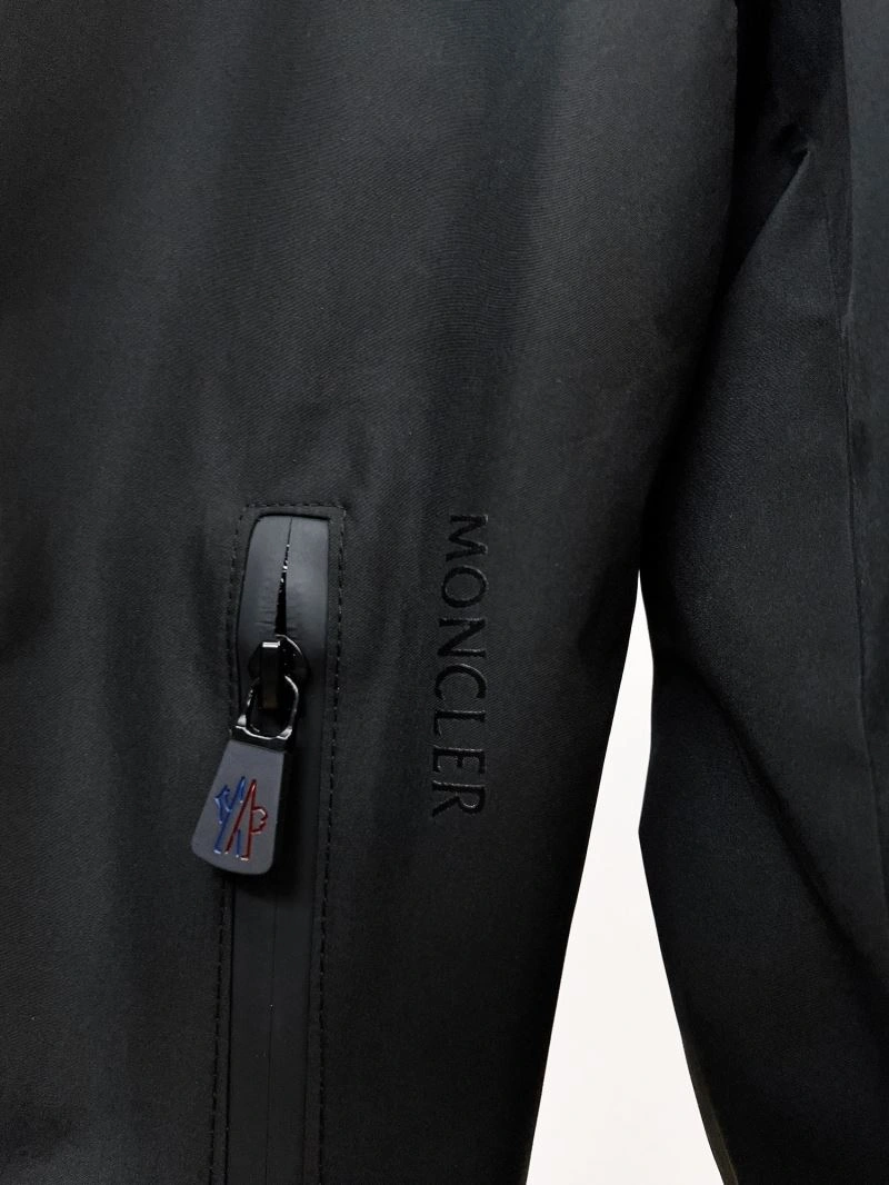 Moncler Outwear Timeless 141843