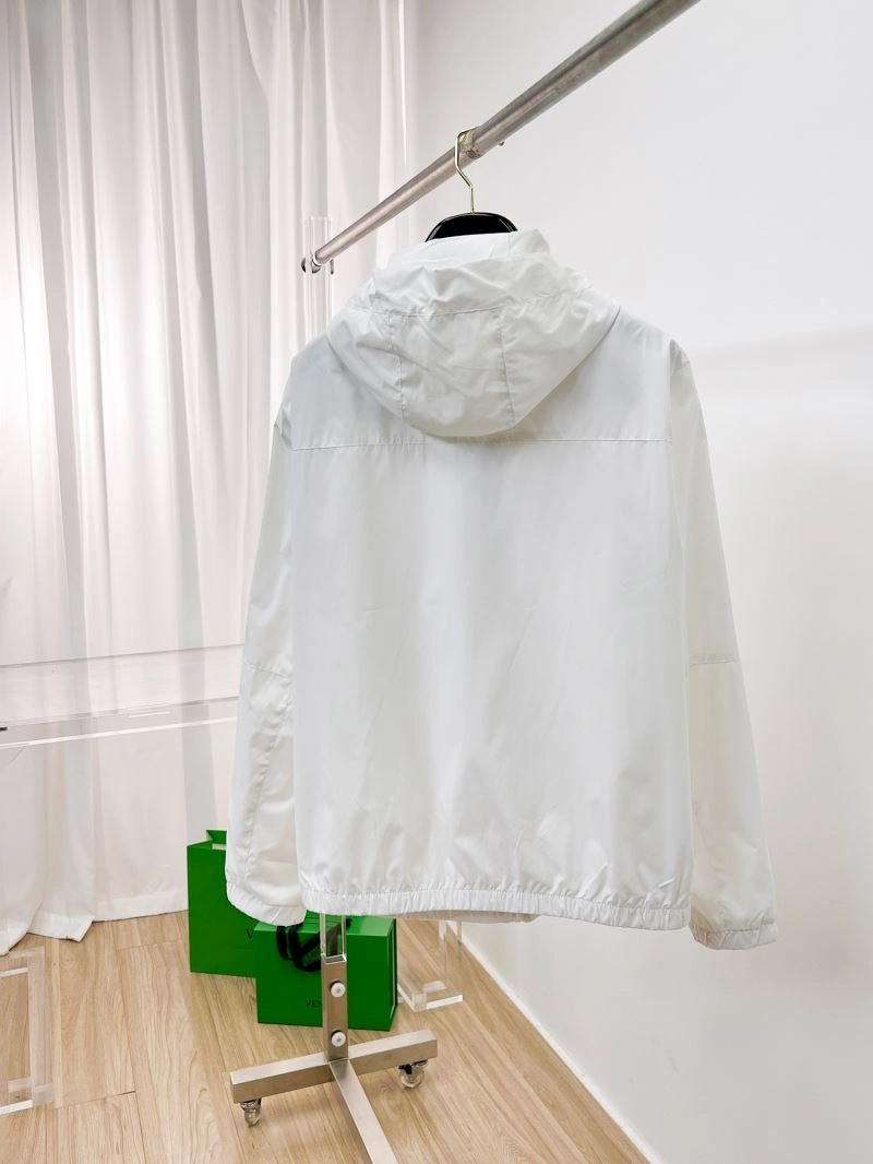 HighPerformance Moncler Outwear 141830
