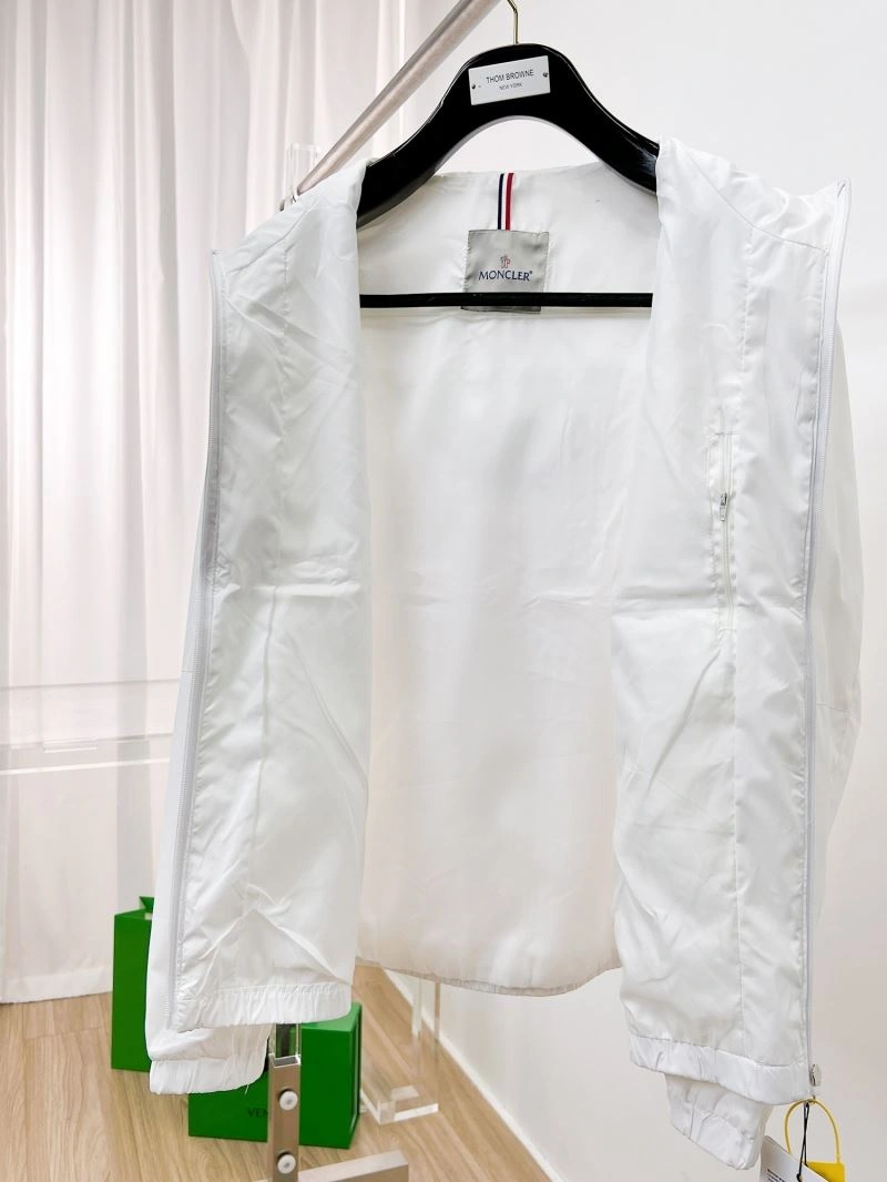 HighPerformance Moncler Outwear 141830