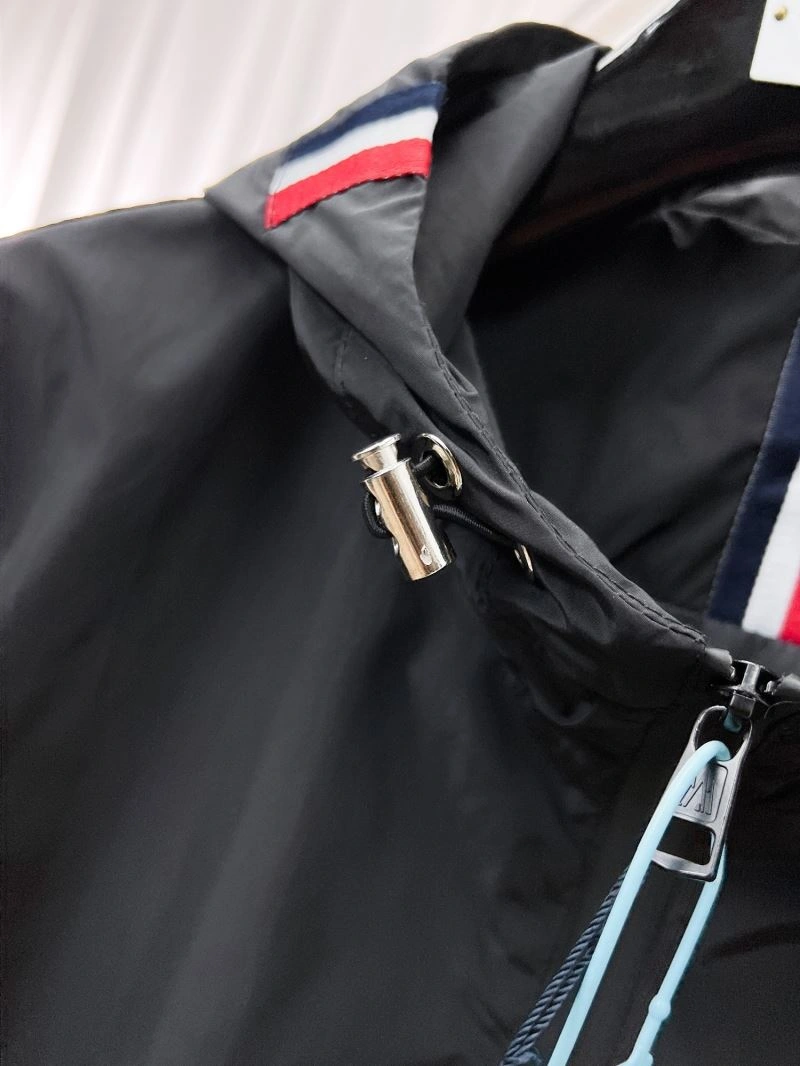 Moncler Outwear FastDry 141832